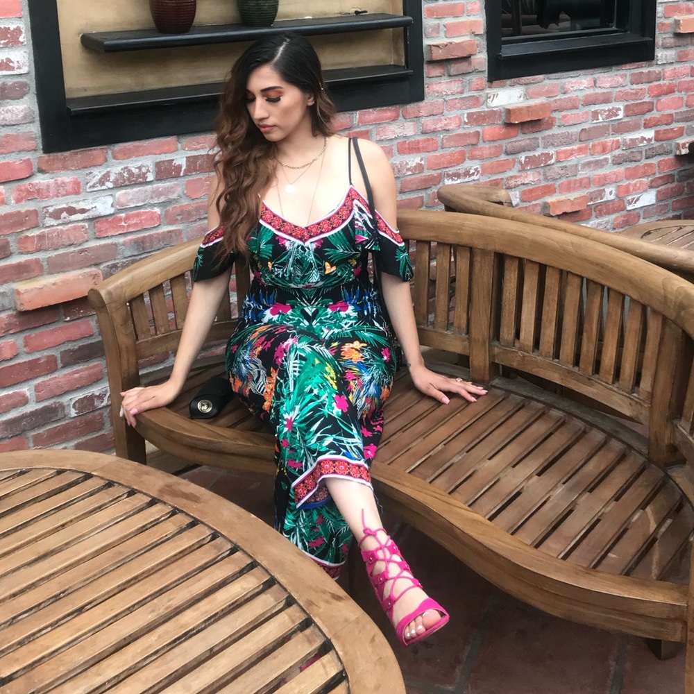 Springtime Romper - Picture 2 of 3